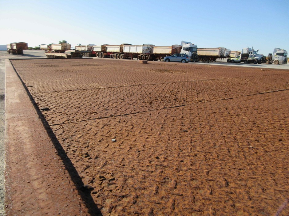 RIP CURL Men's Plain Tank Top, Size S, White. RRP: $35.99.  Buyers Note - D