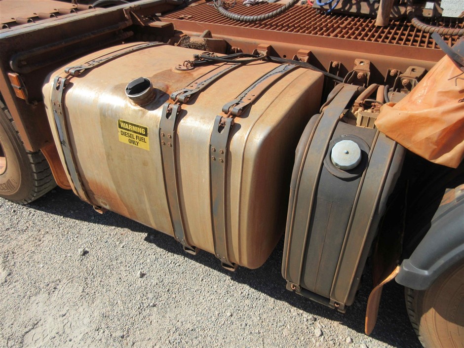 RIP CURL Boy's Flamin Galah Short Sleeves Tee, Size 1-2, Washed Yellow. RRP