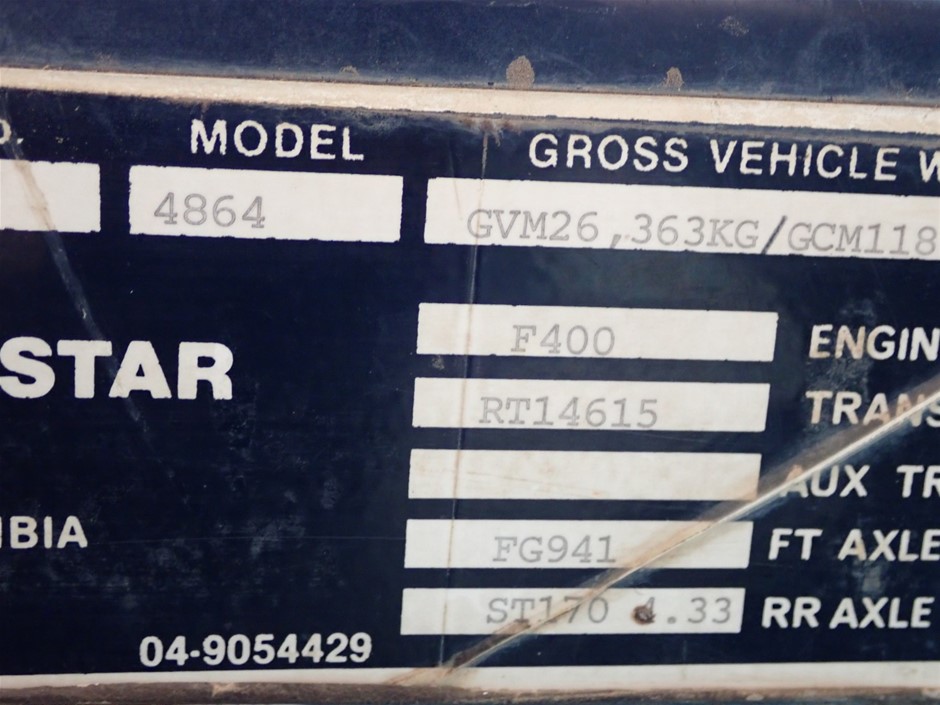 4 x 2XU Men's Long Sleeve Fibretech T-Shirt, Size L, White/Blue.  Buyers No