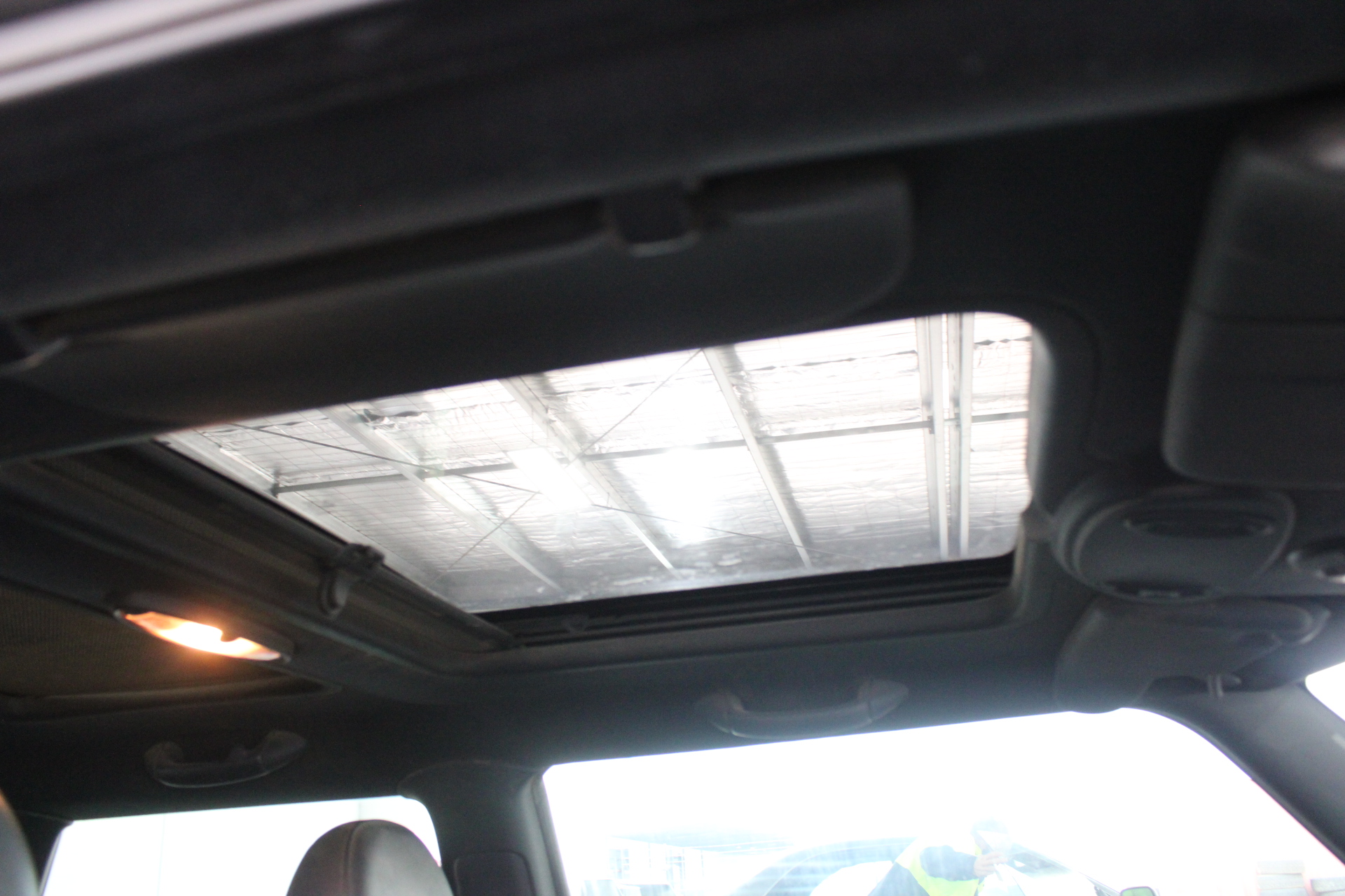 TUGUAN Insulated Cooler Backpack 16/26 Cans Double Deck Leakproof Lightweig