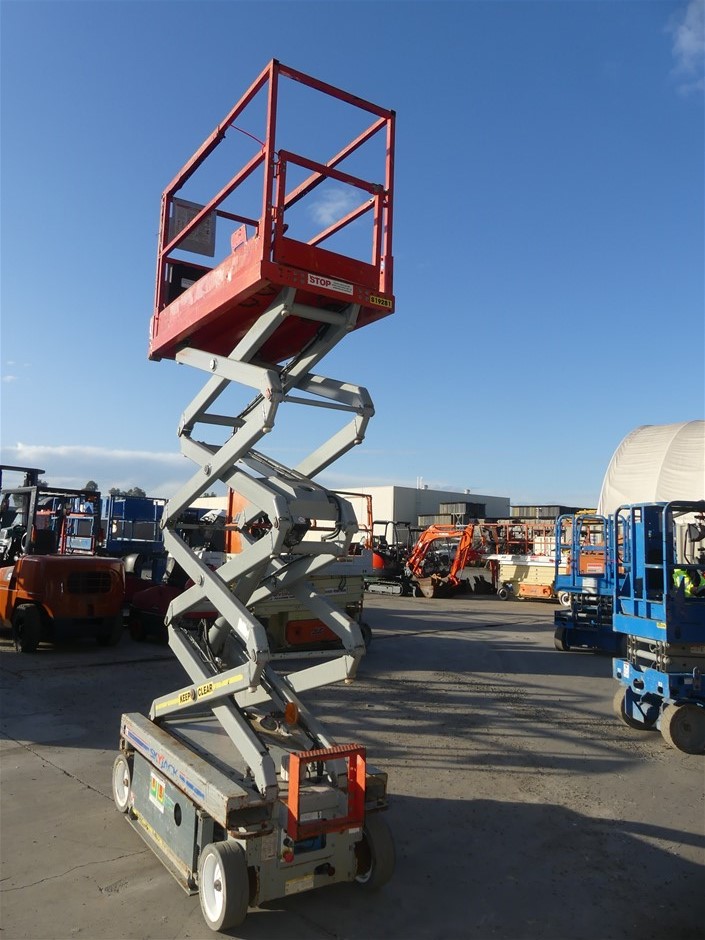 Medium Levelling Bar (Unused)