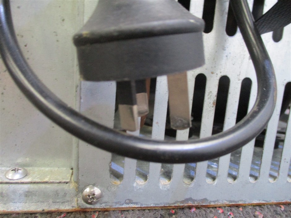 Bromic CF0500FTFG Mobile 492L Flat GLS 5ft Chest Freezer