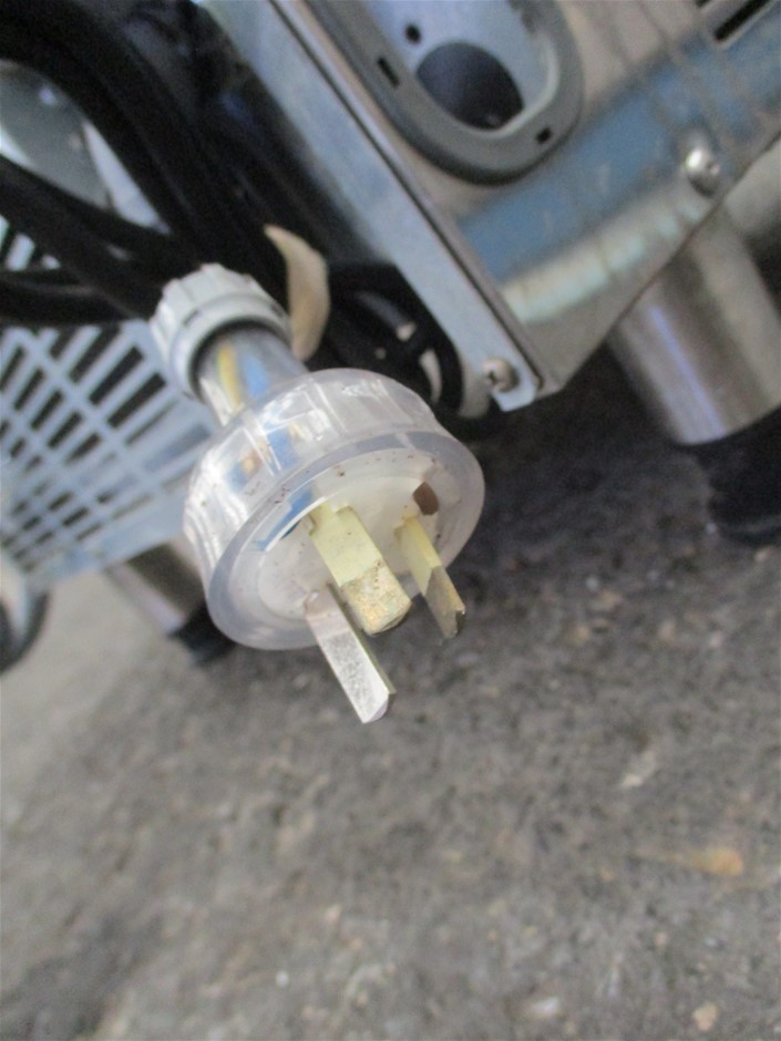 0.20 TCW yellow round various diamonds