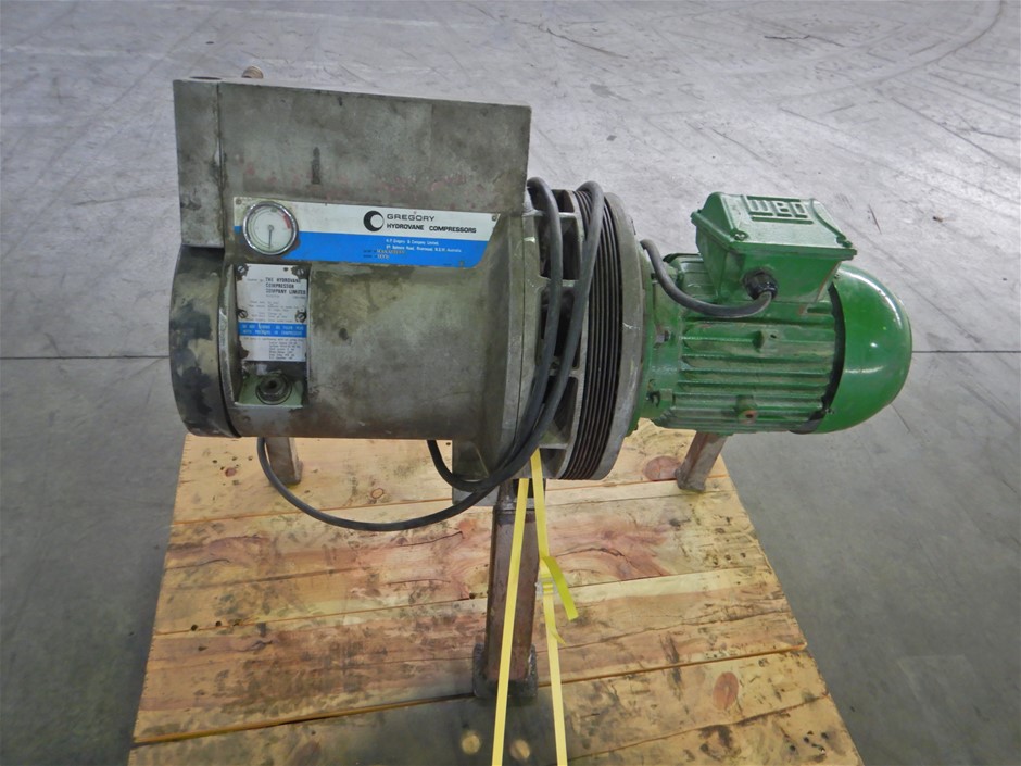 New "Ned Kelly #1" 1/10th oz HGE 999 Gold Australiana Coin In Wood Display