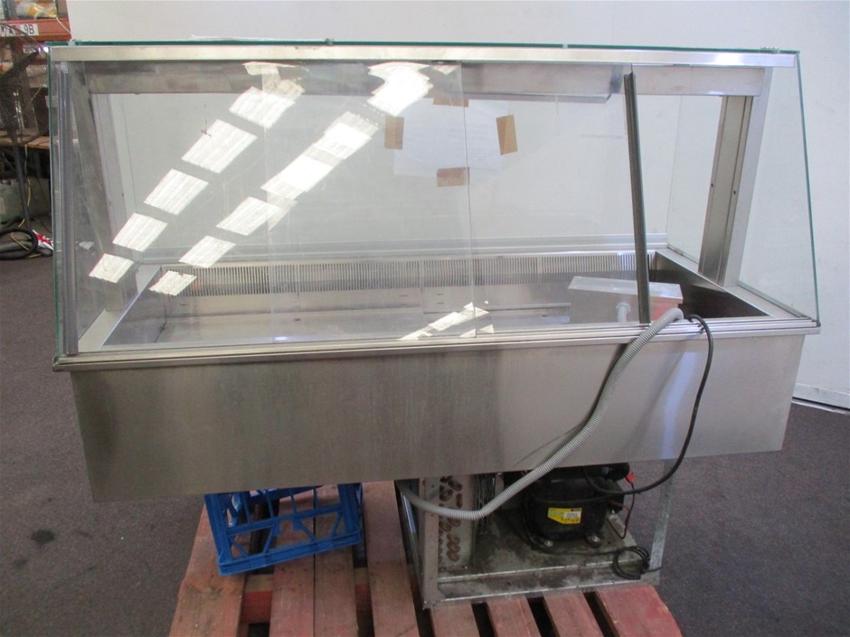 <p>2015 Skyjack  SJ12 Vertical Man Lift</p>