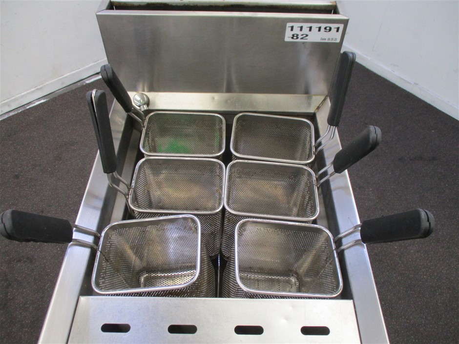 <p>Denyo DCA45US12 Generator</p>