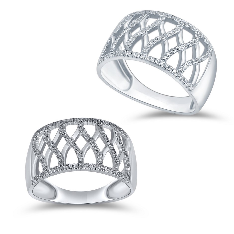 LITTLE TIKES 2 In 1 Cafe Cart. NB: Damaged packaging, condition unknown. <b