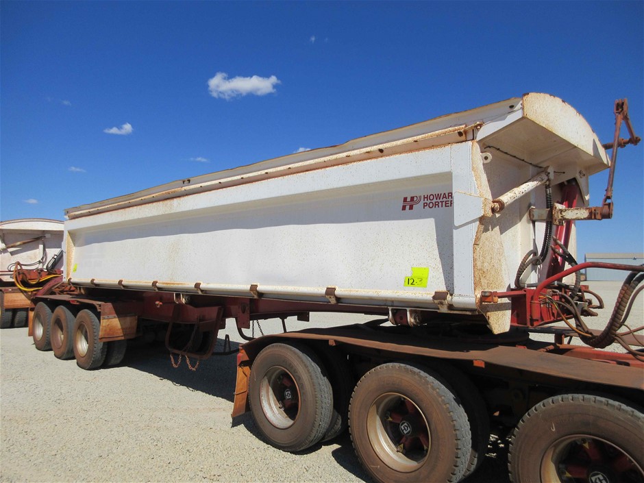 SIGNATURE 6pc Stoneware Bowls. NB: Damaged packaging, 1 x missing.