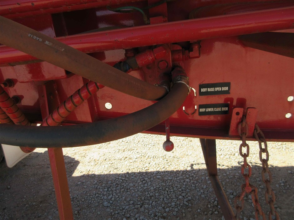 REYNOLDS Foodservice Heavy Duty Aluminum Foil, 457mm x 152.4m N.B. Damaged