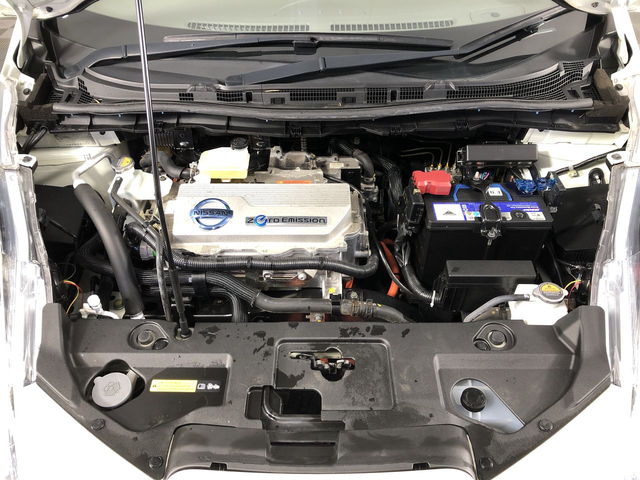 7-8mm Black Pearl with Rhinestones & CZ Gold Plated Bracelet