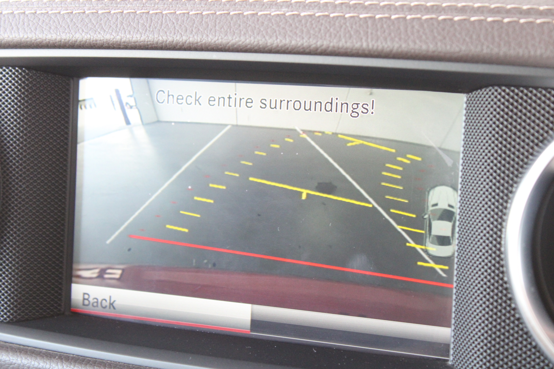 St Huberts The Stag Pinot Grigio (6x 750mL).