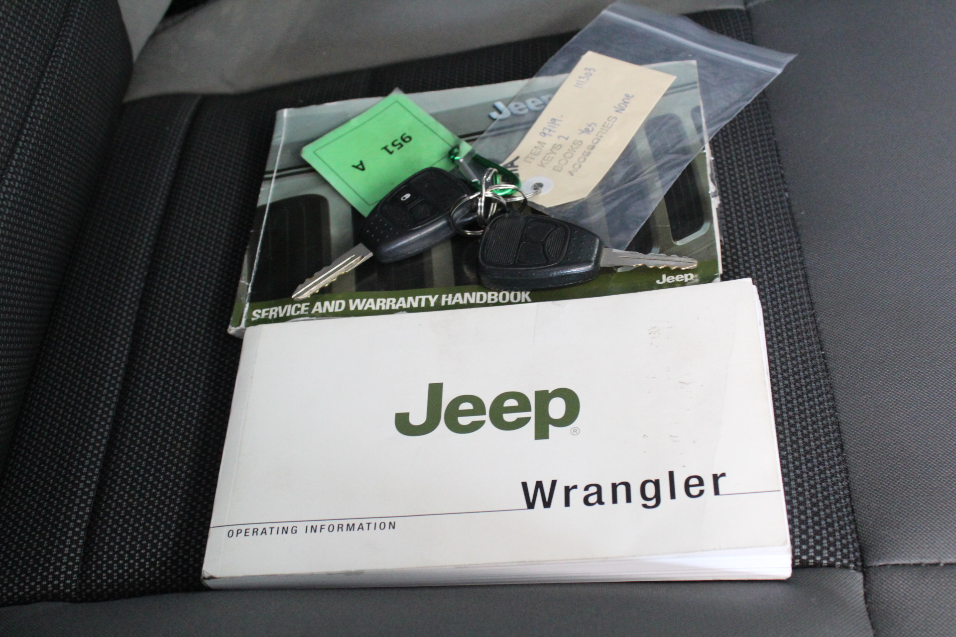 2011 Nissan Elgrand CVT 8 Seats People Mover