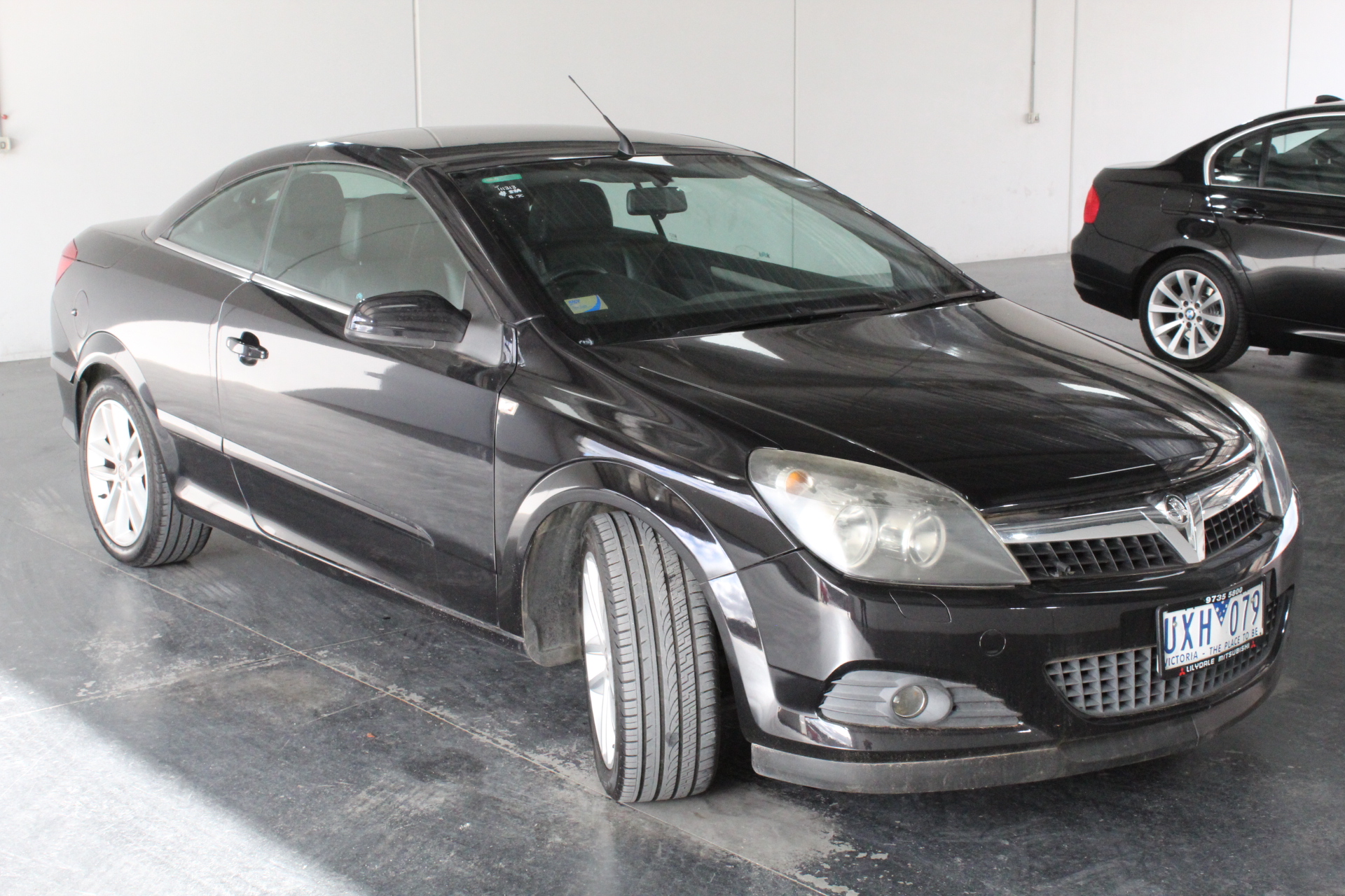 VICKS Mini Cool Mist Humidifier 1.8L for bedroom, Nursery or Home Office, R