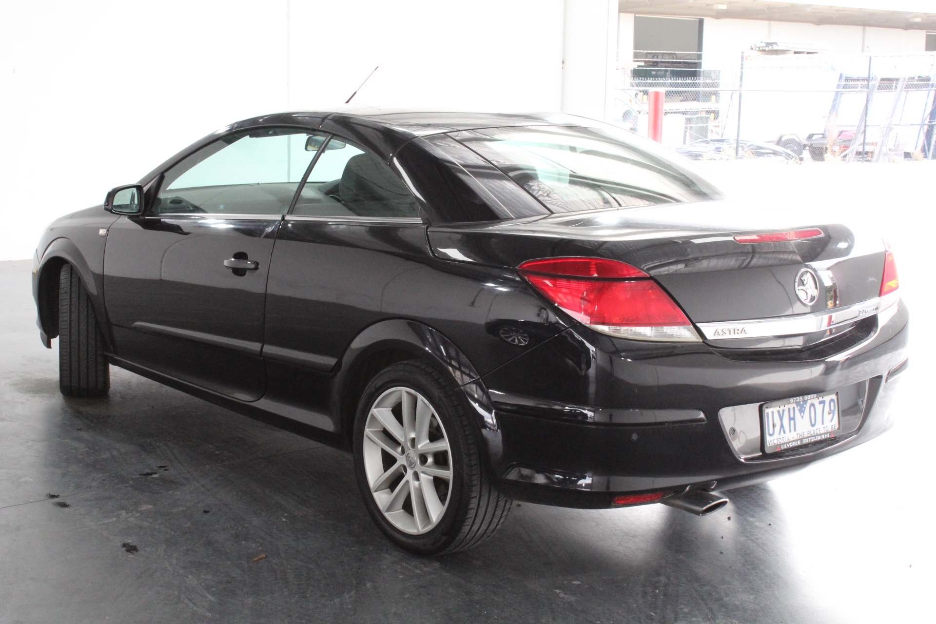 AIRWRAP 4 Sides Mesh Cot Liner, White.