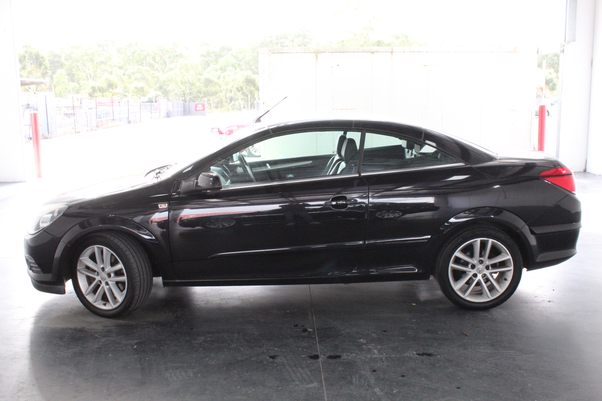 MAXI-COSI Deluxe Car Seat Protector.