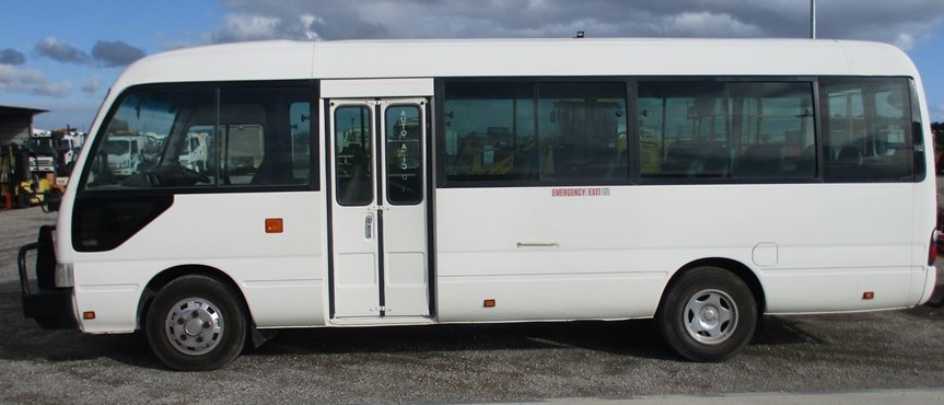 6 x FOSTER GRANT Design Optics Readers Glasses with Cases, Prescription +1.