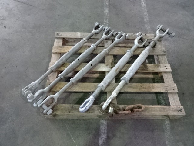 3 x JOHNSON'S Baby Bedtime Bath Soap, 750ml. N.B: 1 x nozzles are damaged/m