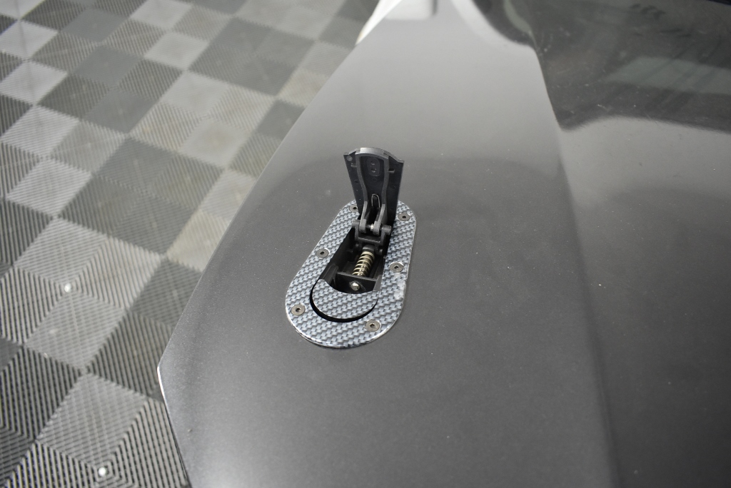 2 x SIGNATURE Ground Saigon Cinnamon, 303g. N.B: Damaged packaging.