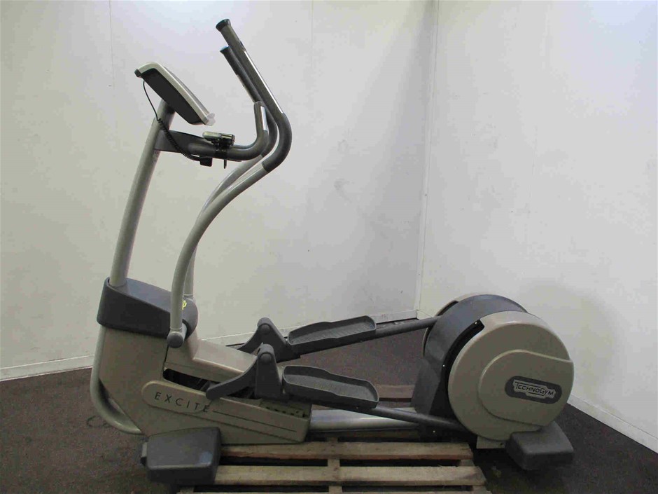 Logitech G840 Extra Large Gaming Mouse Pad, Optimized for Gaming Sensors, M