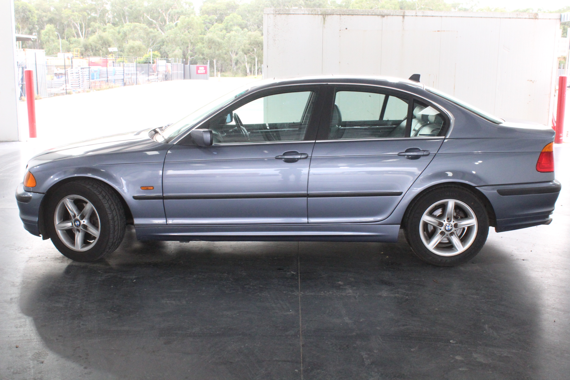 JBL Partybox 310 Portable Party Speaker, Black. NB: Well Used. Not In Origi