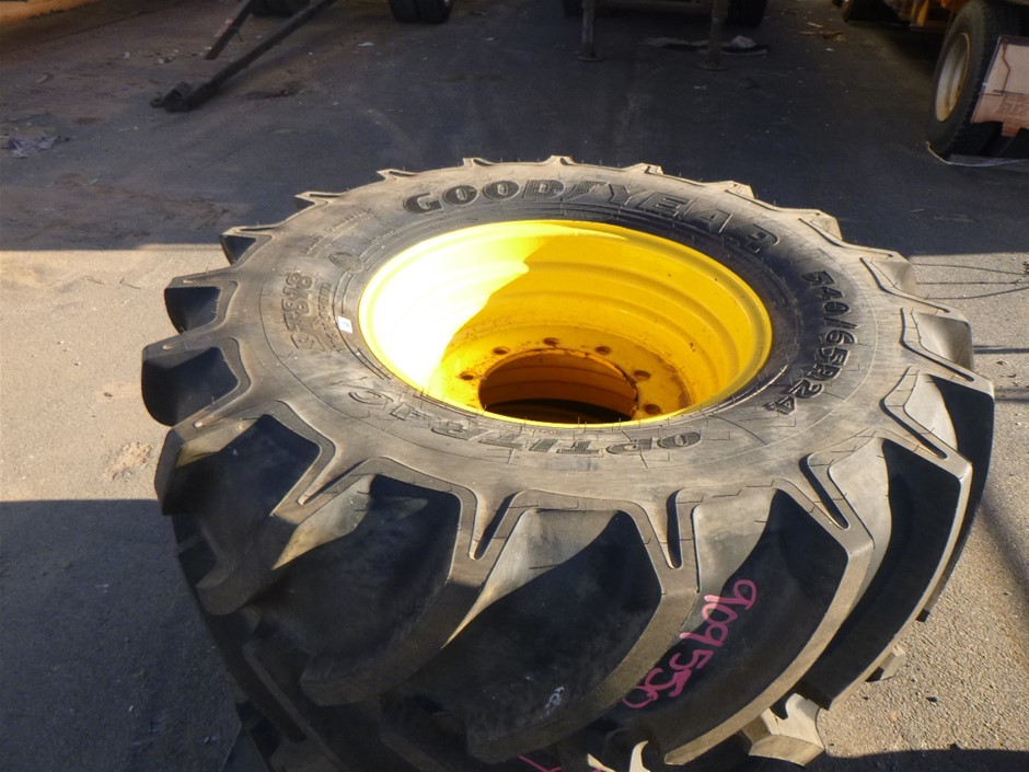 1966 Australia Silver Queen Elizabeth coin & 0.10 Xag silver bar x 4