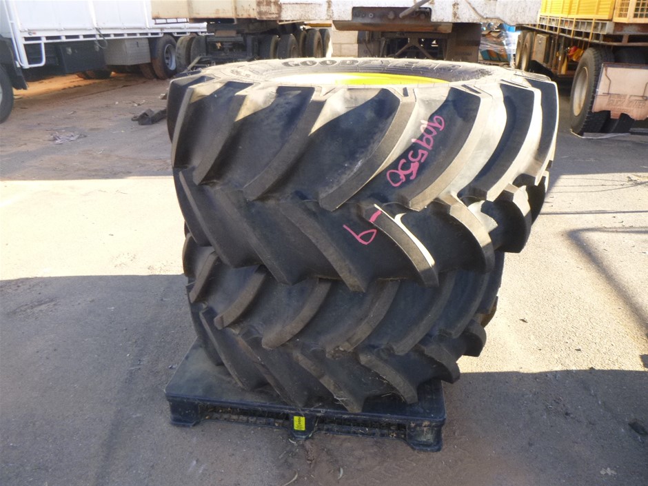 1/100 Scottdale gold bar x 2, 1g Valcumbi bar x 2 & 1g Silver Bar x 2