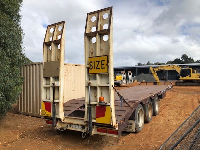 Waterproof  Watch Barrel Shaped Transparent Quartz Watch Popular