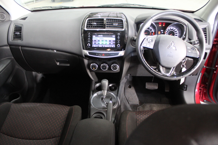 Silver-Filled Cuban Bracelet with Simulated Diamond Clasp, 8MM - 17.8cm