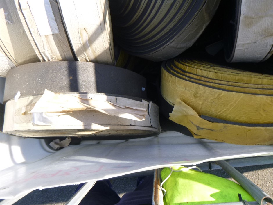 SANUS Preferred Extendable Tilting TV Wall Mount SLT4-B2.