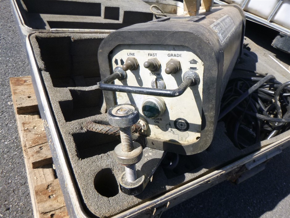 End of Lease Sale: Large quantity of electrical goods including: