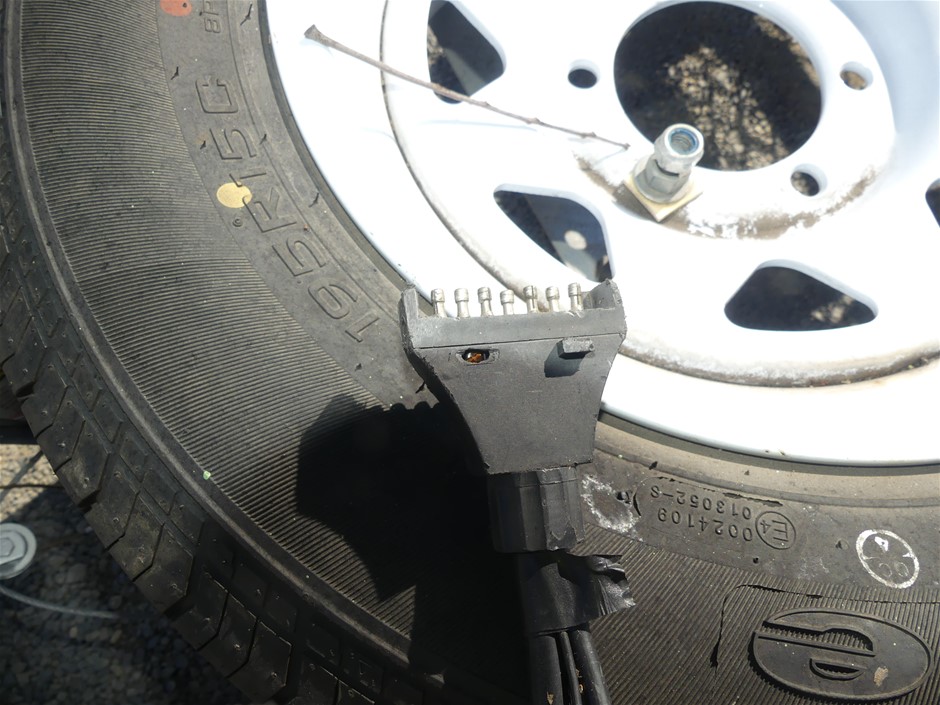 18K/Italy 8.0ct Blue Emerald Cut Yellow Ring(stamped)Warranty Quality-7US