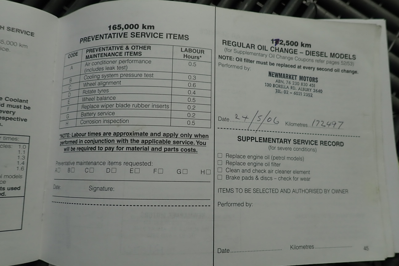 SKECHERS Women's Ultra Flex 3.0 Swift Fit Shoes, Size US8.5, Natural (NAT),