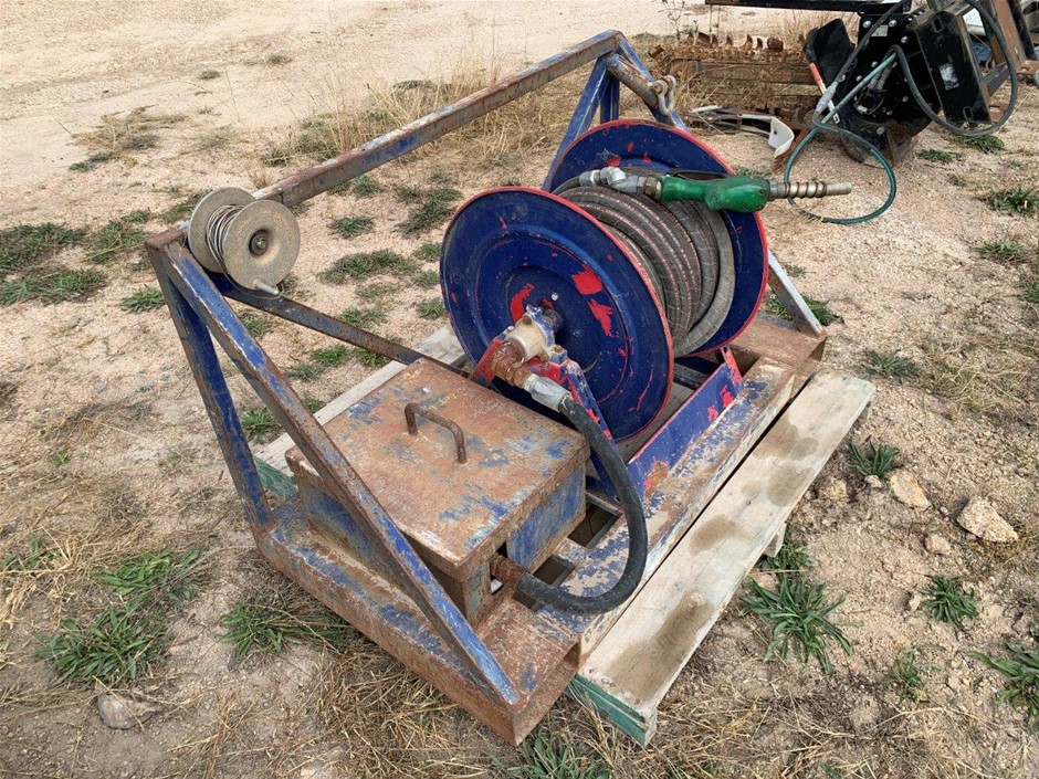 Brokenwood Cricket Pitch Red Cab Blend (6x 750mL).