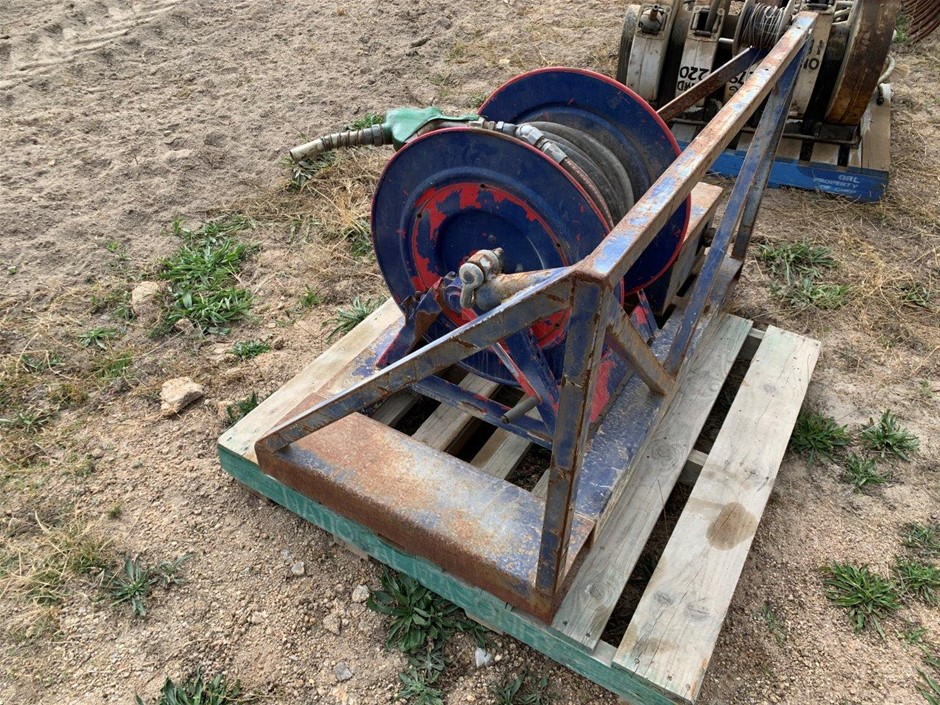 Duchesse De Paris Brut Blanc De Blancs NV (6x 750mL), France.