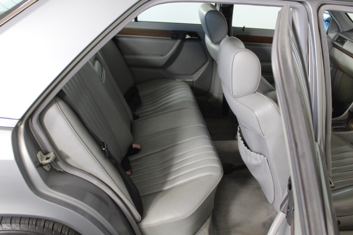 De bortoli Deen Chardonnay (6x 750mL). SEA.