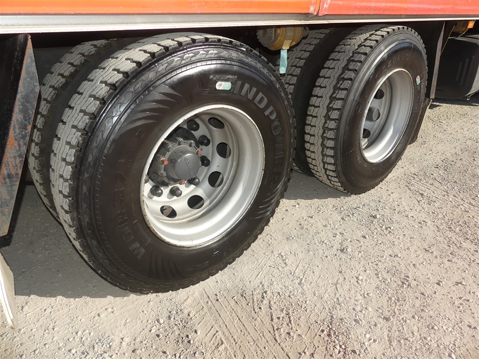 Redbank Emily Brut Cuvee NV (6x 750mL) King Valley, VIC.