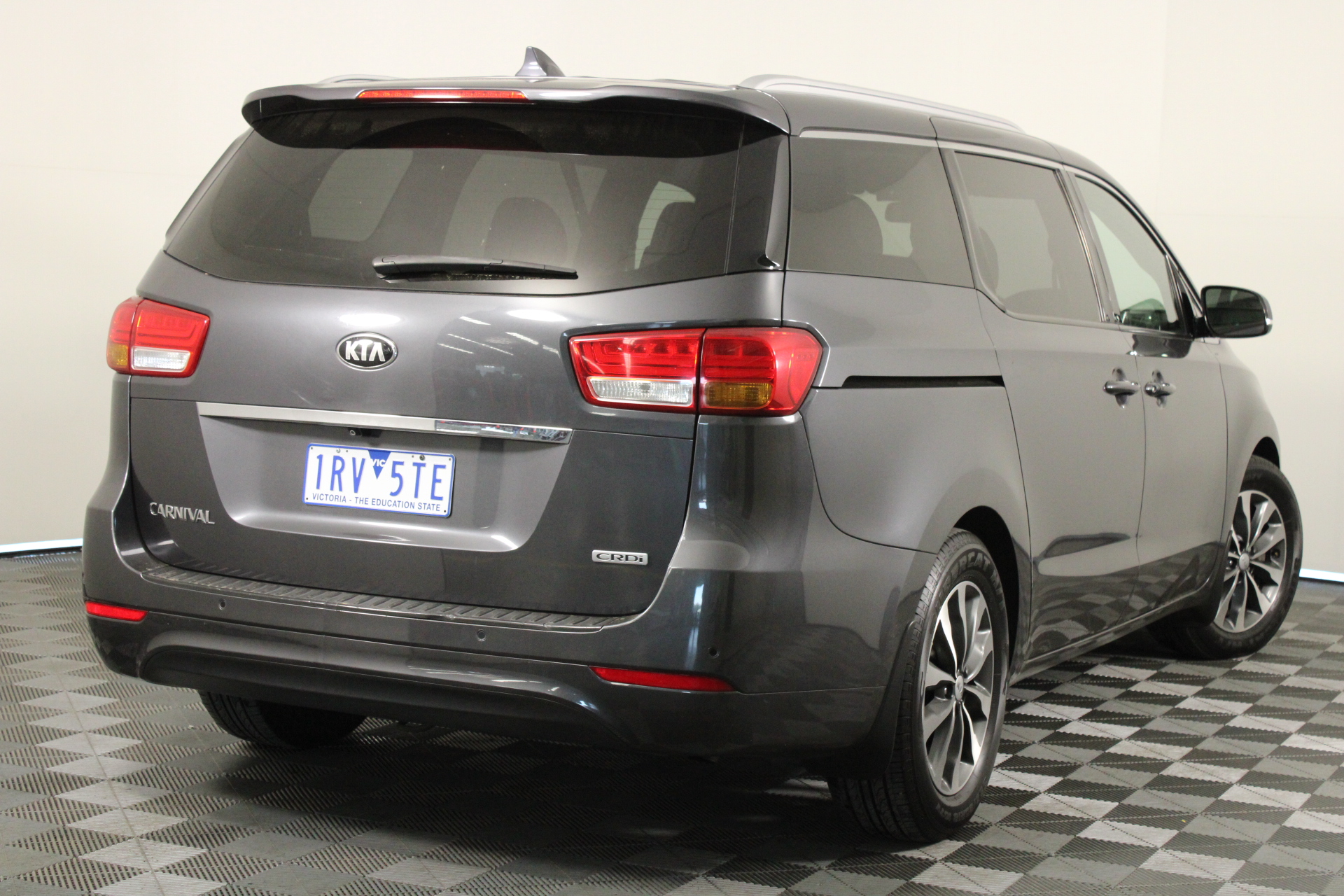 Night Merchant Gin Grapefruit And Soda Cans (24x 250mL) NSW