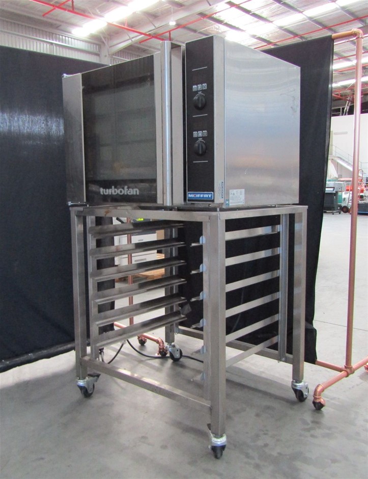 De Bortoli `Sacred Hill` Sparkling Brut NV (6x 750mL), Riverina, NSW.