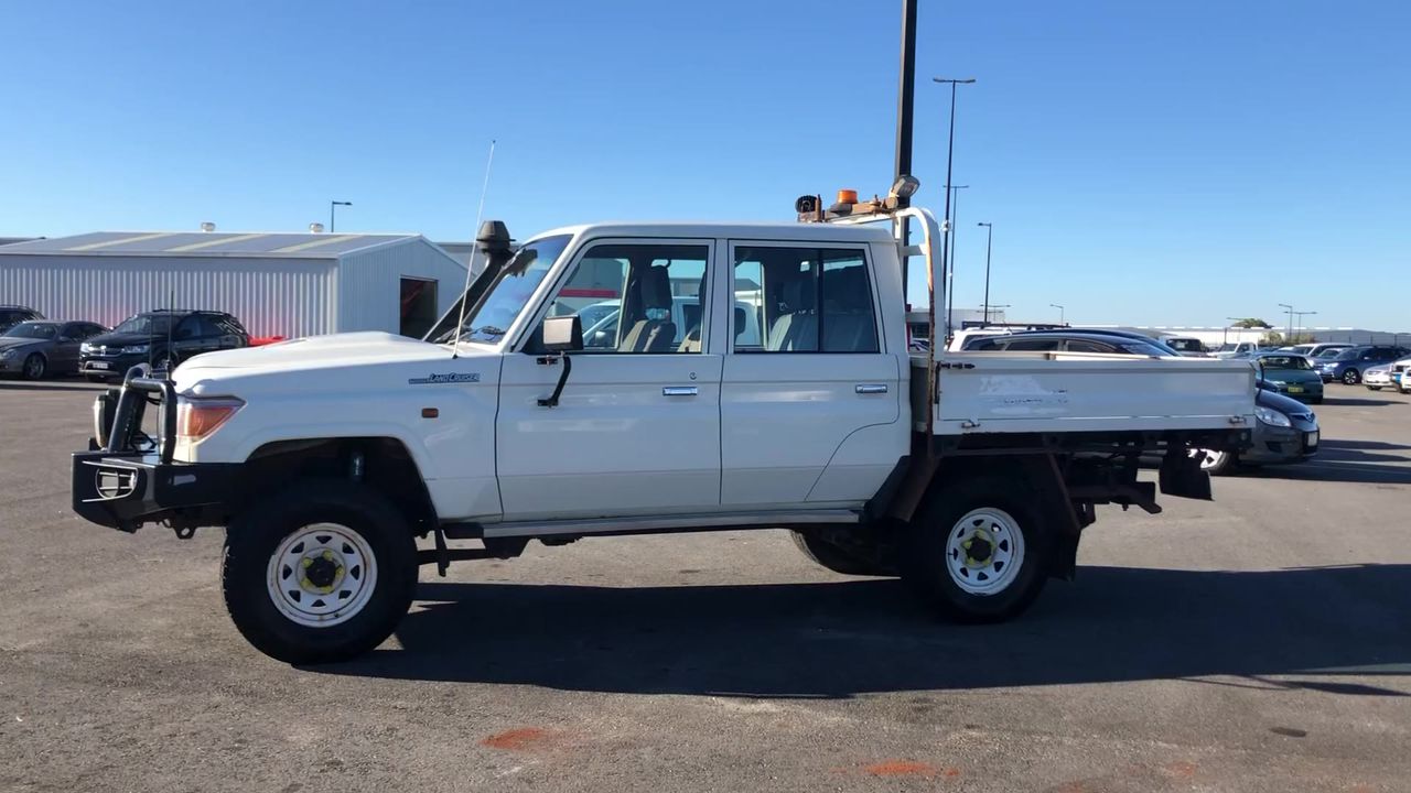 New "Ned Kelly #1" 1/10th oz HGE 999 Gold Australiana Coin In Wood Display
