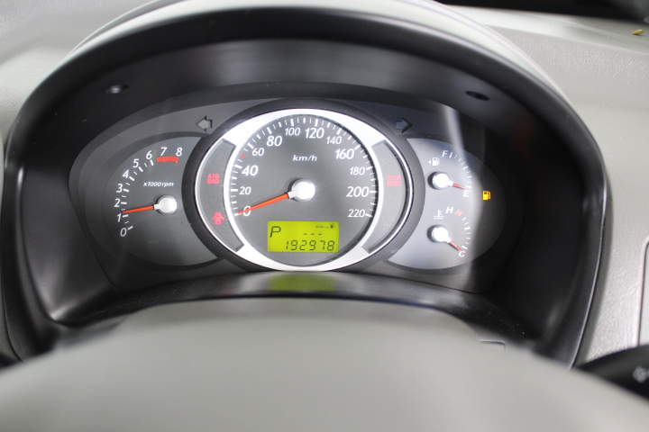 By The Vineyard Mixed Pack Pinot Grigio & Chardonnay (12x 750mL). SEA.