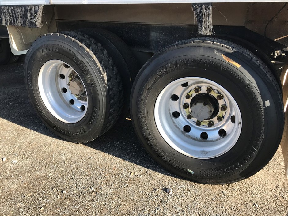 Hero of Zero (PF) Pinot Noir (6x 750mL)