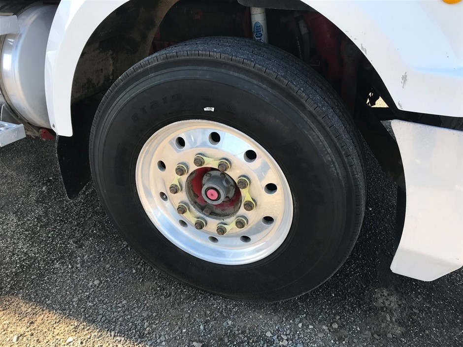 Pitchfork Chardonnay (6x 750mL).