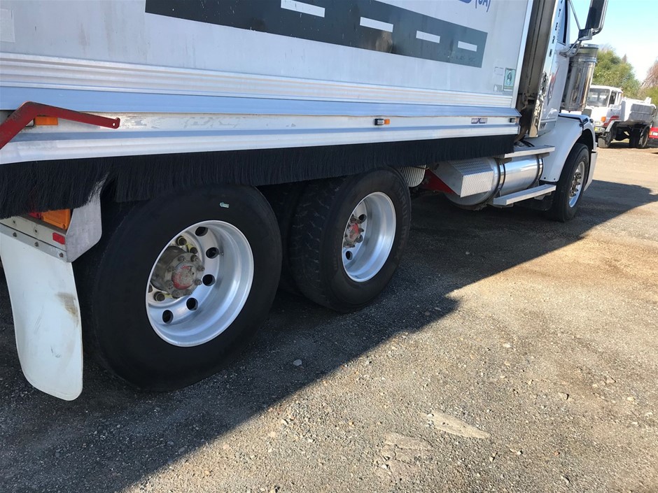 Rawson's Retreat Cabernet Sauvignon (6x 750mL).