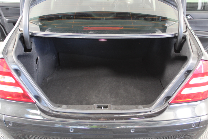 APC Smart-UPS 1500 UPS