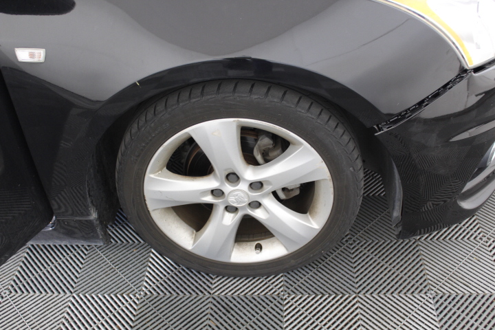 Bulk items, gold diamonds, silver coins