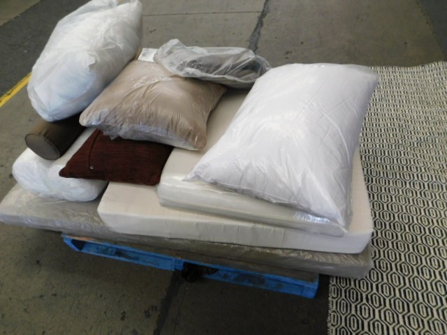 4 Carat round 4 white diamond each CVD Uncertified