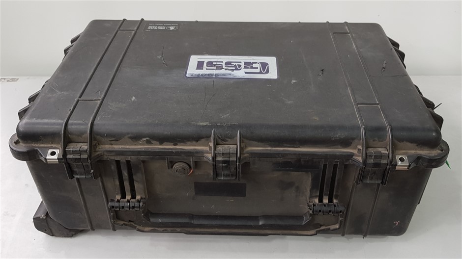 1/100 Scottdale gold bar x 2, 1g Valcumbi bar x 2 & 1g Silver Bar x 2