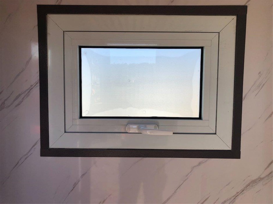 Vintage Enameled Easter Egg Diamante Jewelry Organizer Trinket Box Décor