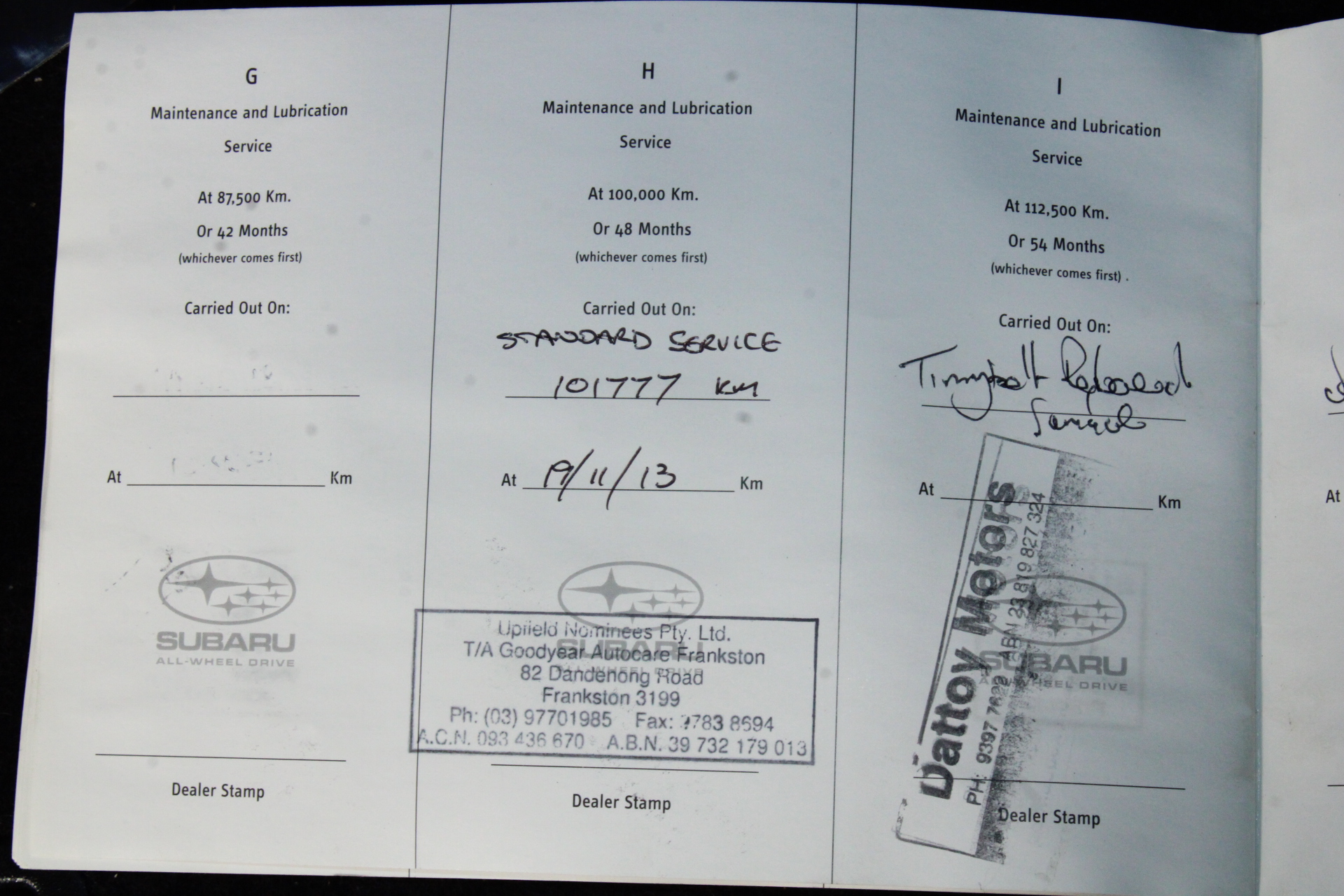 Vial full of Gold Leaf/Flake x 3