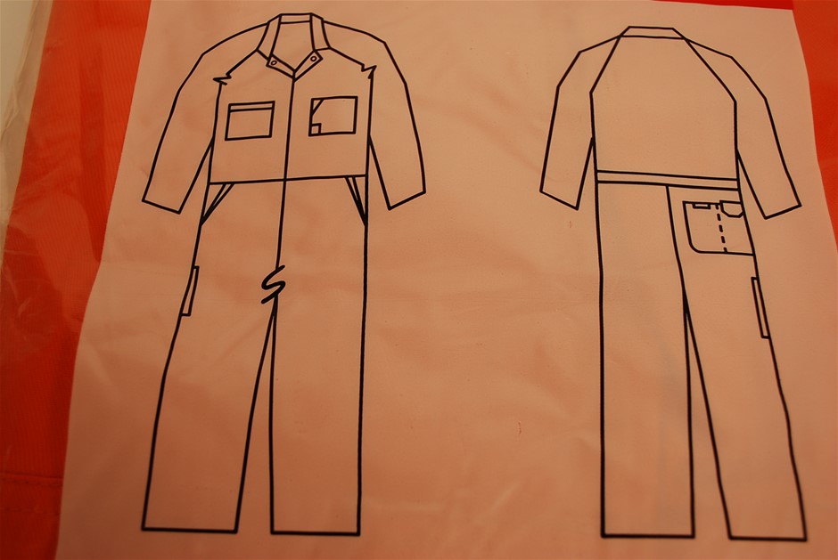 NED KELLY UNIQUE BOXED SET OF 1 GOLD INGOT & PISTOL - FINISHED IN 24K GOLD